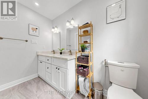2774 Quill Crescent, Mississauga, ON - Indoor Photo Showing Bathroom