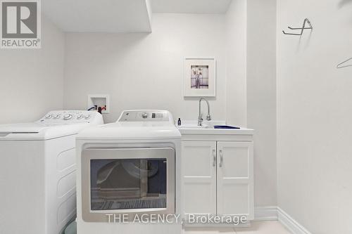 2774 Quill Crescent, Mississauga, ON - Indoor Photo Showing Laundry Room