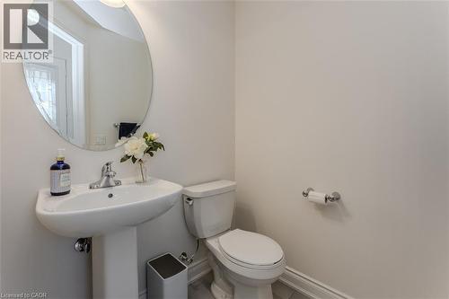11 Cooley Grove, Hamilton, ON - Indoor Photo Showing Bathroom