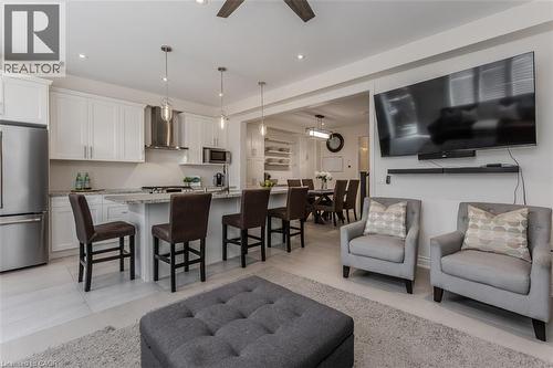 11 Cooley Grove, Hamilton, ON - Indoor