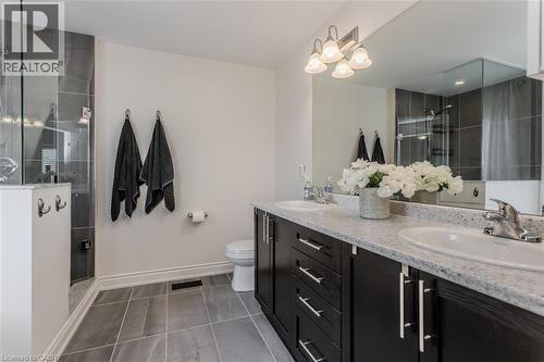 11 Cooley Grove, Hamilton, ON - Indoor Photo Showing Bathroom