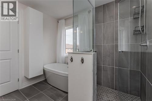 11 Cooley Grove, Hamilton, ON - Indoor Photo Showing Bathroom