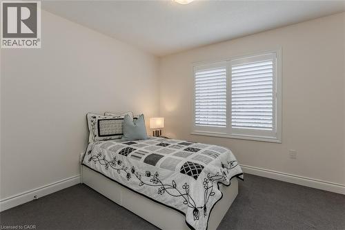 11 Cooley Grove, Hamilton, ON - Indoor Photo Showing Bedroom