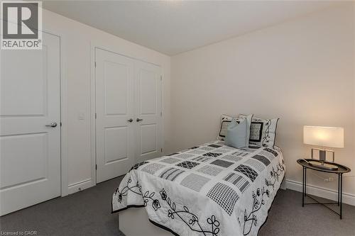 11 Cooley Grove, Hamilton, ON - Indoor Photo Showing Bedroom