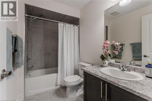 11 Cooley Grove, Hamilton, ON - Indoor Photo Showing Bathroom