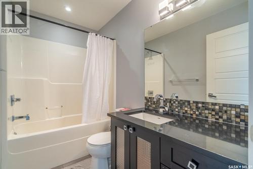 4311 Sandpiper Crescent E, Regina, SK - Indoor Photo Showing Bathroom