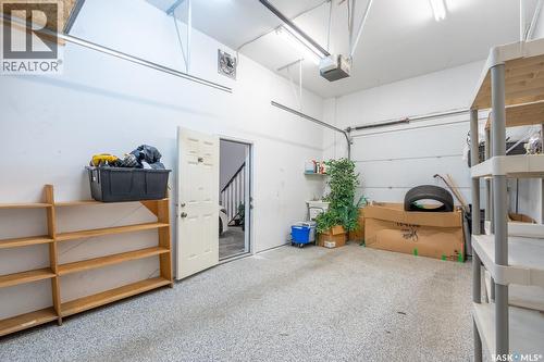 4311 Sandpiper Crescent E, Regina, SK - Indoor Photo Showing Garage