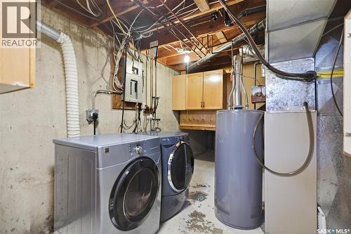 3802 Rae Street, Regina, SK - Indoor Photo Showing Laundry Room