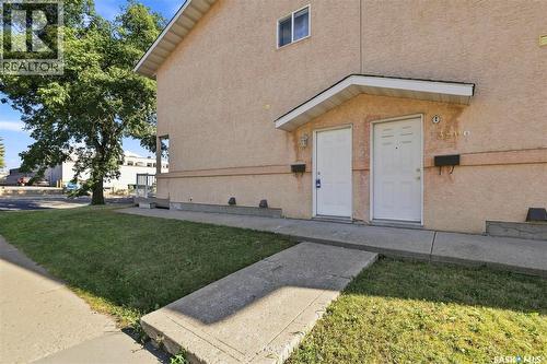 3802 Rae Street, Regina, SK - Outdoor With Exterior