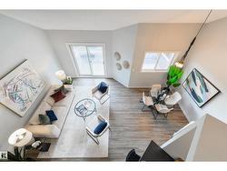 #409 10153 117 ST NW  Edmonton, AB T5K 1X5