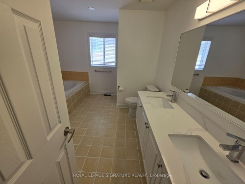 794 White Clover Way, Mississauga, ON - Indoor Photo Showing Bathroom