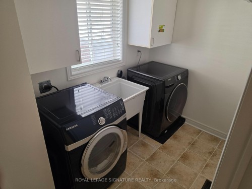 794 White Clover Way, Mississauga, ON - Indoor Photo Showing Laundry Room