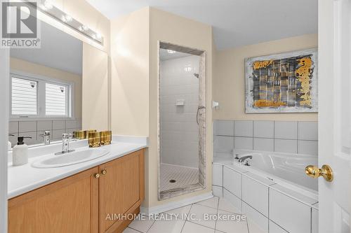 23 Bruce Creek Drive, Markham, ON - Indoor Photo Showing Bathroom
