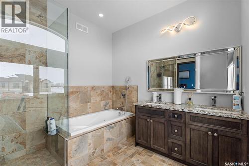 503 8Th Avenue E, Watrous, SK - Indoor Photo Showing Bathroom