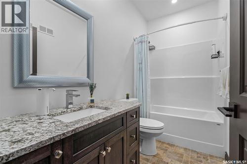 503 8Th Avenue E, Watrous, SK - Indoor Photo Showing Bathroom