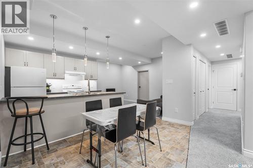 503 8Th Avenue E, Watrous, SK - Indoor