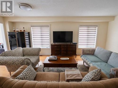 53 TARA CRESCENT , Markham, Ontario L3S 4S8 4