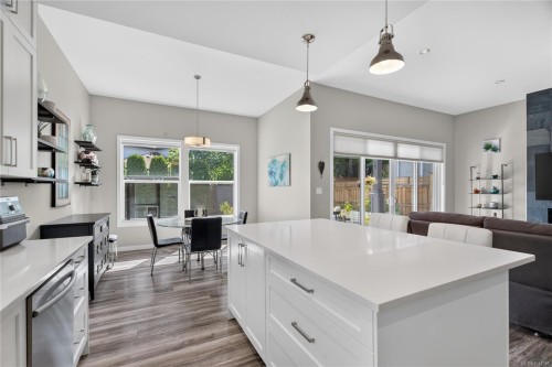 923 Randall Pl, Langford, BC 