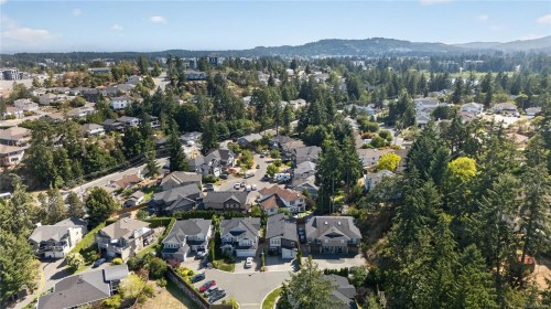 923 Randall Pl, Langford, BC 