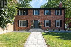 579 FOURTH LINE  Oakville, ON L6L 5B1
