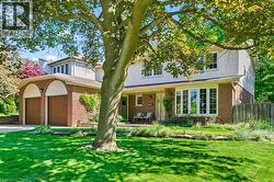 255 SPRING GARDEN Road  Oakville, ON L6L 5H5