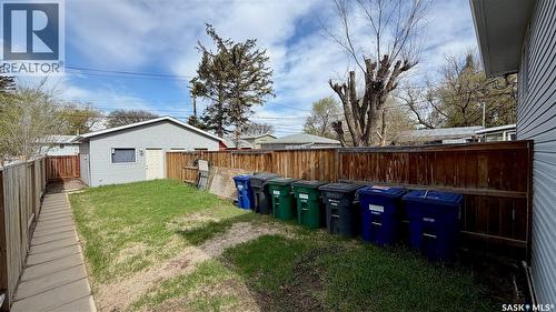 215 V Avenue N, Saskatoon, SK - Outdoor