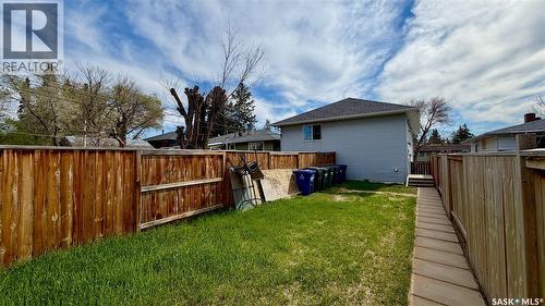 215 V Avenue N, Saskatoon, SK - Outdoor