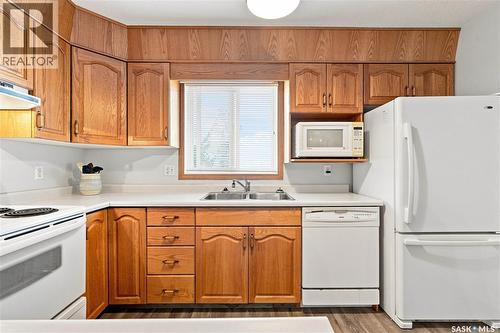 308 115 Keevil Crescent, Saskatoon, SK - Indoor Photo Showing Kitchen With Double Sink