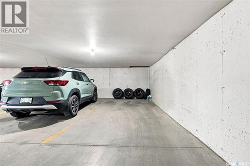 308 115 Keevil Crescent, Saskatoon, SK - Indoor Photo Showing Garage