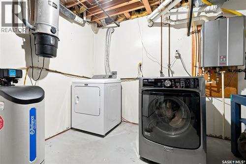 986 Rowell Crescent N, Regina, SK - Indoor Photo Showing Laundry Room