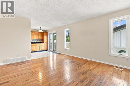 986 Rowell Crescent N, Regina, SK - Indoor Photo Showing Other Room
