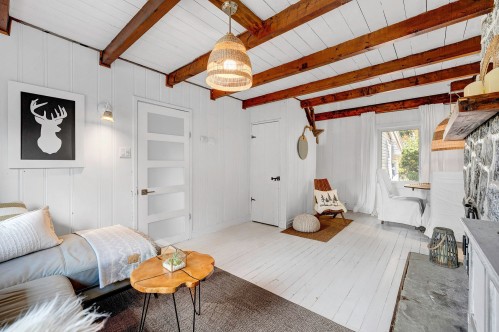 Living Room - 55 Av. Chartier, Saint-Sauveur, QC - 