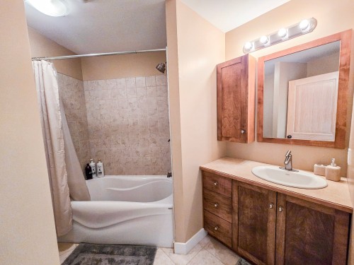 Salle de bains - 26 Ch. Maccrimmon, Harrington, QC - Indoor Photo Showing Bathroom
