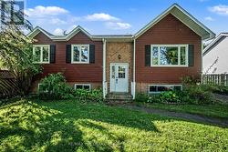 52 CASTLEBEAU STREET  Russell, ON K0A 1W0