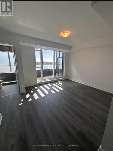 48 Alpine Symphony Path, Oshawa, ON - Indoor Photo Showing Other Room