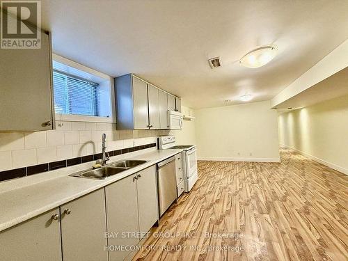LOWER - 178 ROSEMOUNT AVENUE , Toronto, Ontario M6H 2M9 5