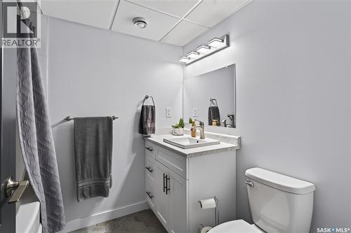 1329 Heidgerken Crescent, Humboldt, SK - Indoor Photo Showing Bathroom