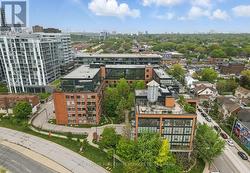 326 - 68 BROADVIEW AVENUE  Toronto, ON M4M 2E6