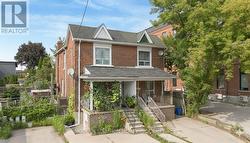 2 ROCKWELL AVENUE  Toronto, ON M6N 1N3