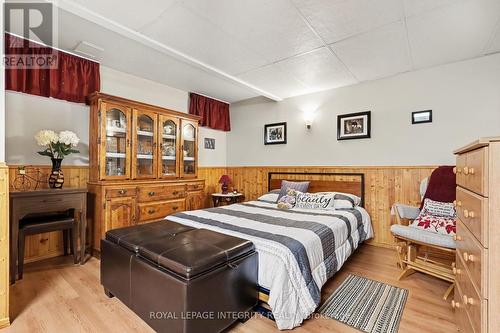 16 Streamwood Lane, Ottawa, ON - Indoor Photo Showing Bedroom
