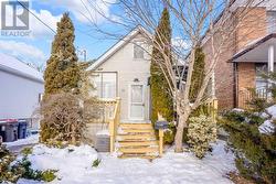 52 MALTA STREET  Toronto, ON M1N 2L4