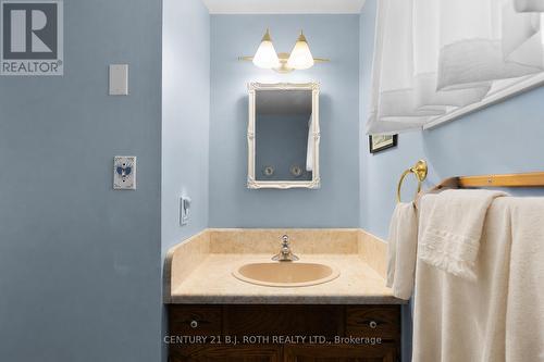 19 Maple Crescent, Oro-Medonte, ON - Indoor Photo Showing Bathroom