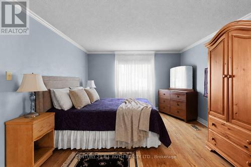 19 Maple Crescent, Oro-Medonte, ON - Indoor Photo Showing Bedroom