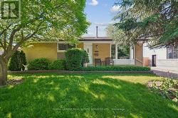 1309 WARWICK AVENUE  Oakville, ON L6L 2V8