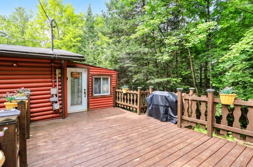 Balcon - 27 Ch. Du Gros-Rocher, Harrington, QC - Outdoor With Deck Patio Veranda With Exterior