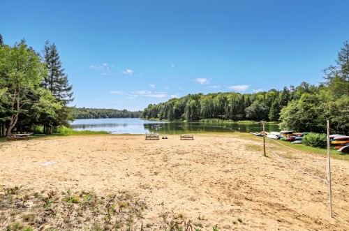 Accès au plan d'eau - 27 Ch. Du Gros-Rocher, Harrington, QC - Outdoor With Body Of Water With View