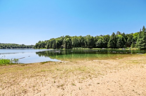 Accès au plan d'eau - 27 Ch. Du Gros-Rocher, Harrington, QC - Outdoor With Body Of Water With View