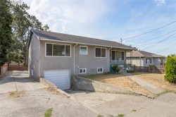 941 McKenzie Ave Saanich, BC V8X 3G8