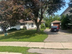 73 Aragon Avenue  Toronto, ON M1T 1Y1