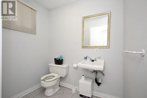 main floor powder room - 7924 Kipling Avenue, Vaughan, ON 